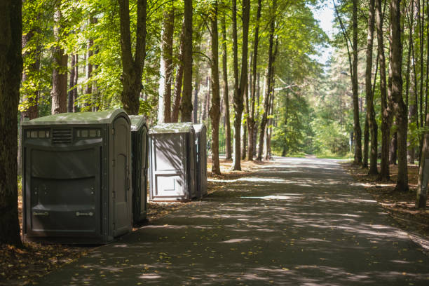 Portable Toilet Options We Offer in Moore Haven, FL